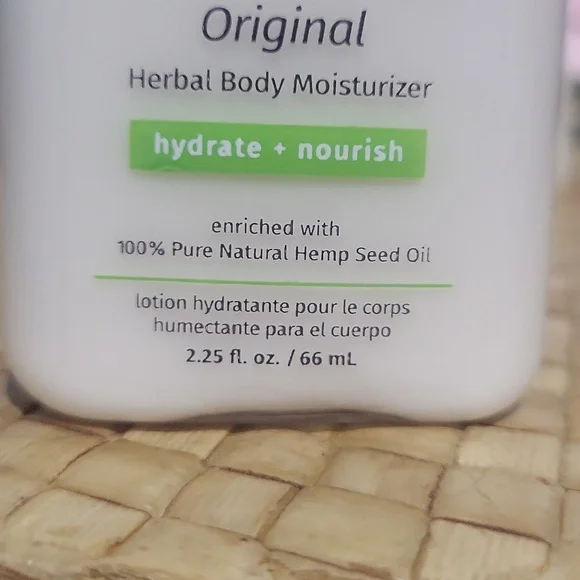 Herbal Body Moisterizer Original. - Picture 3 of 3